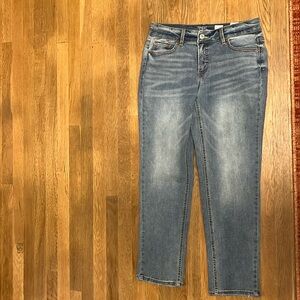 light blue Time and Tru straight leg Petite Jean size 8, 30 waist, 26 inseam